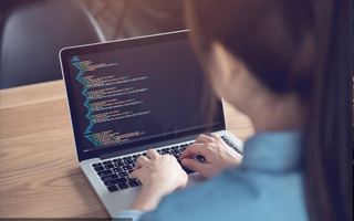 和县 api php源码,下载的php源码怎么运行呢？